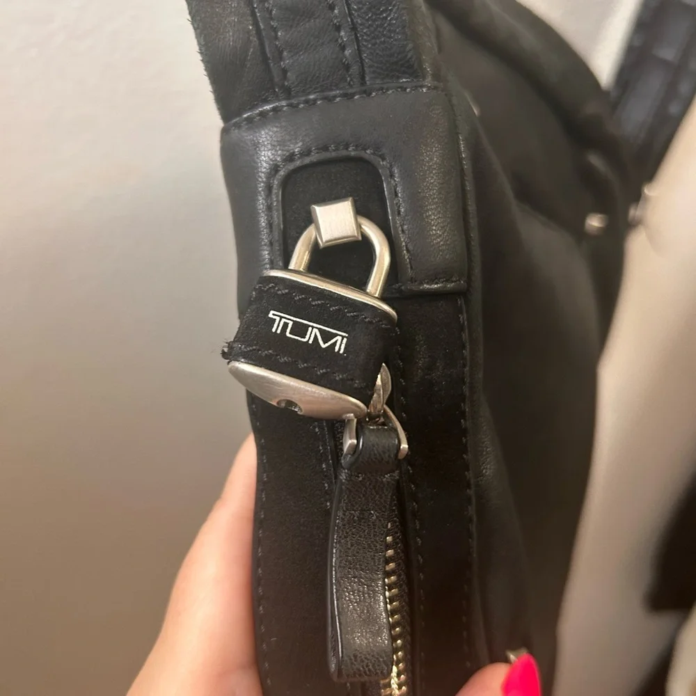 Tumi Black Leather and Suede Men's Messenger Shoulder Bag - Picture 5 of 12